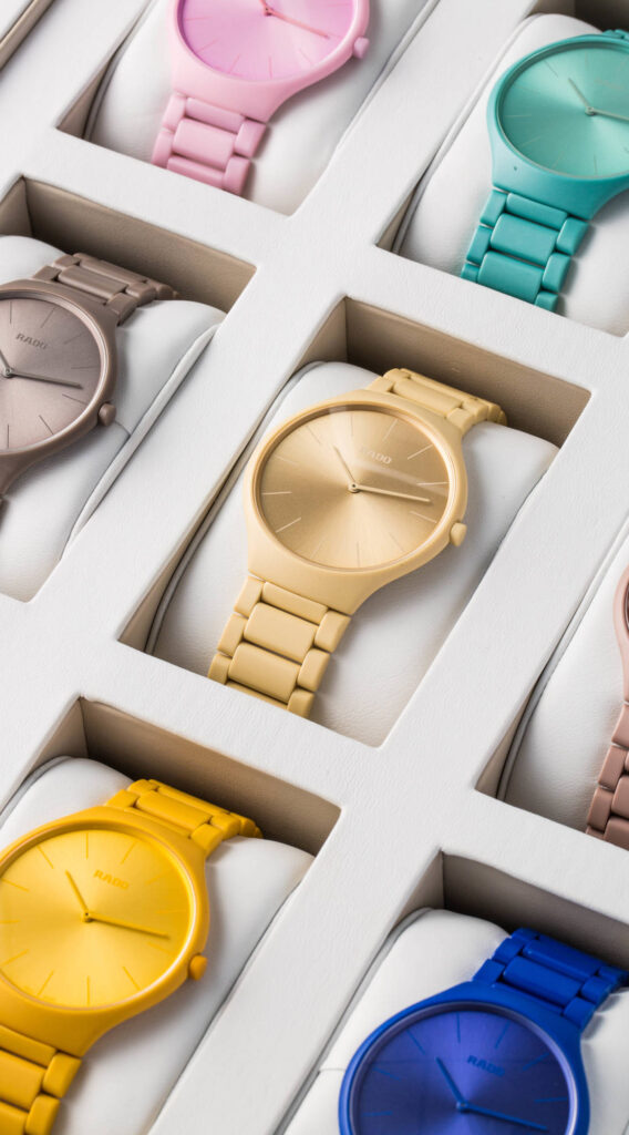 Trendy watches in boxes