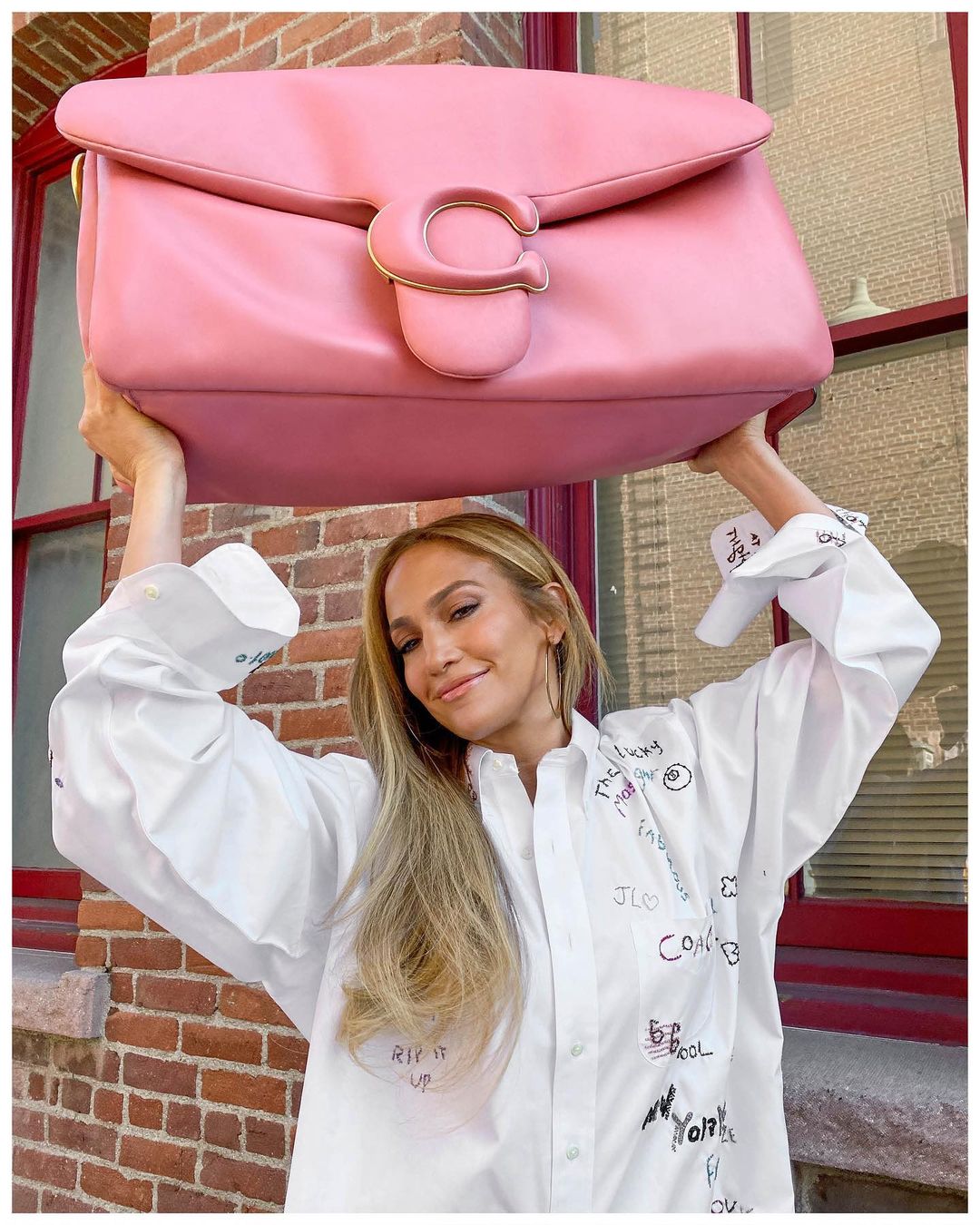 The Many Bags of Jennifer Lopez - PurseBlog