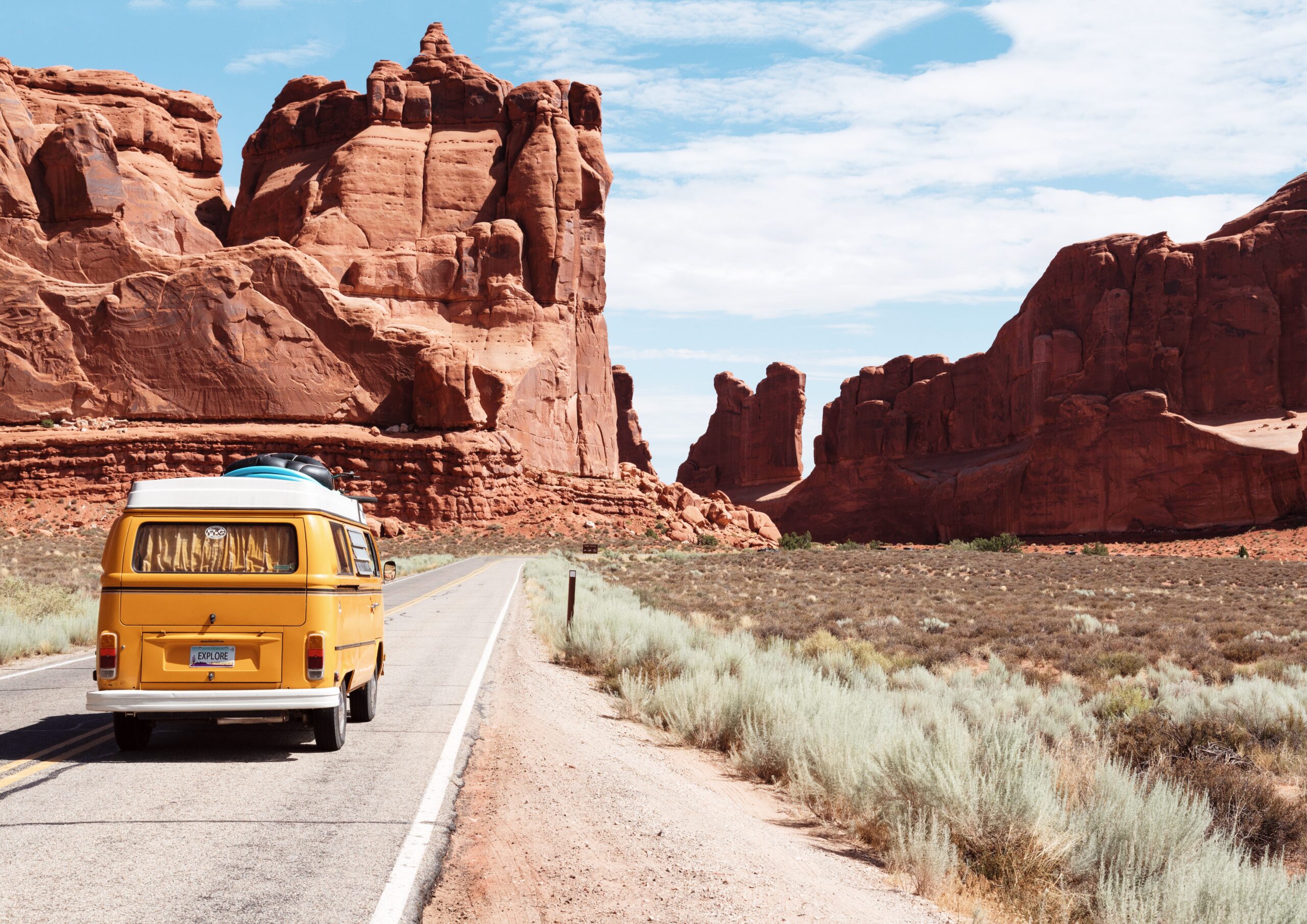 Tips For An Affordable Fall Road Trip