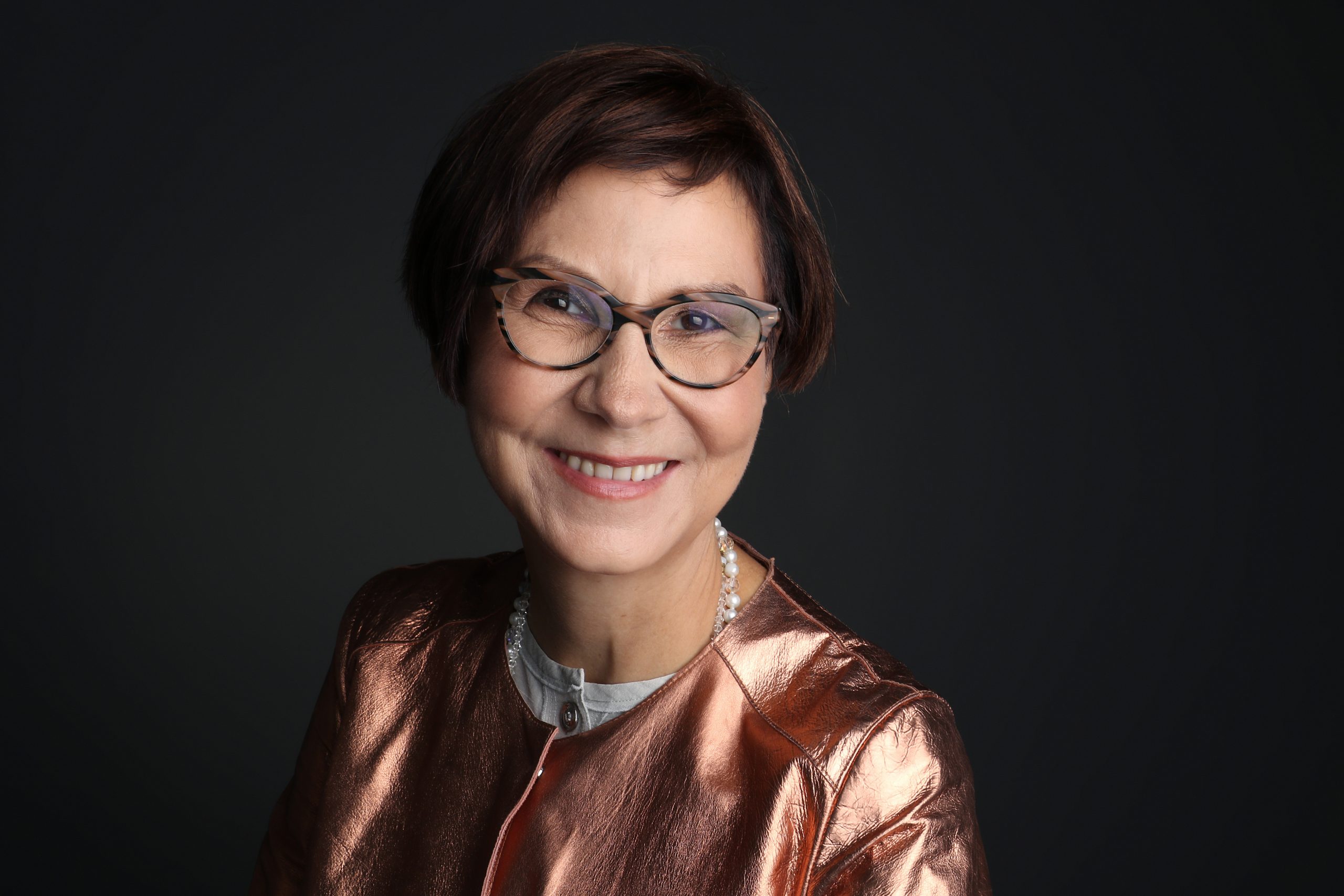 HOLR Chats Dr. Cindy Blackstock, ChangeMaker for Indigenous Children