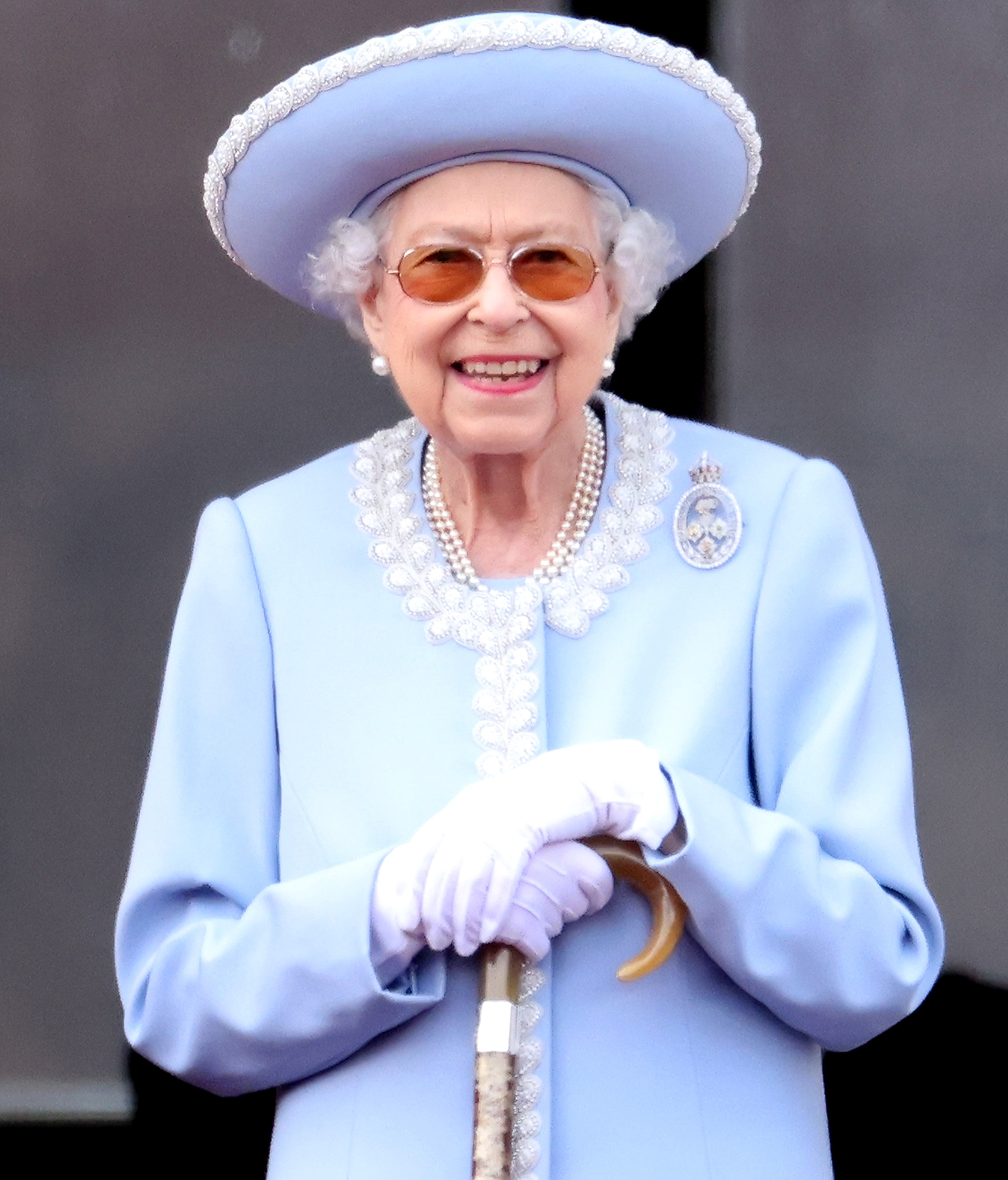 Queen Elizabeth at Jubilee Outfit 