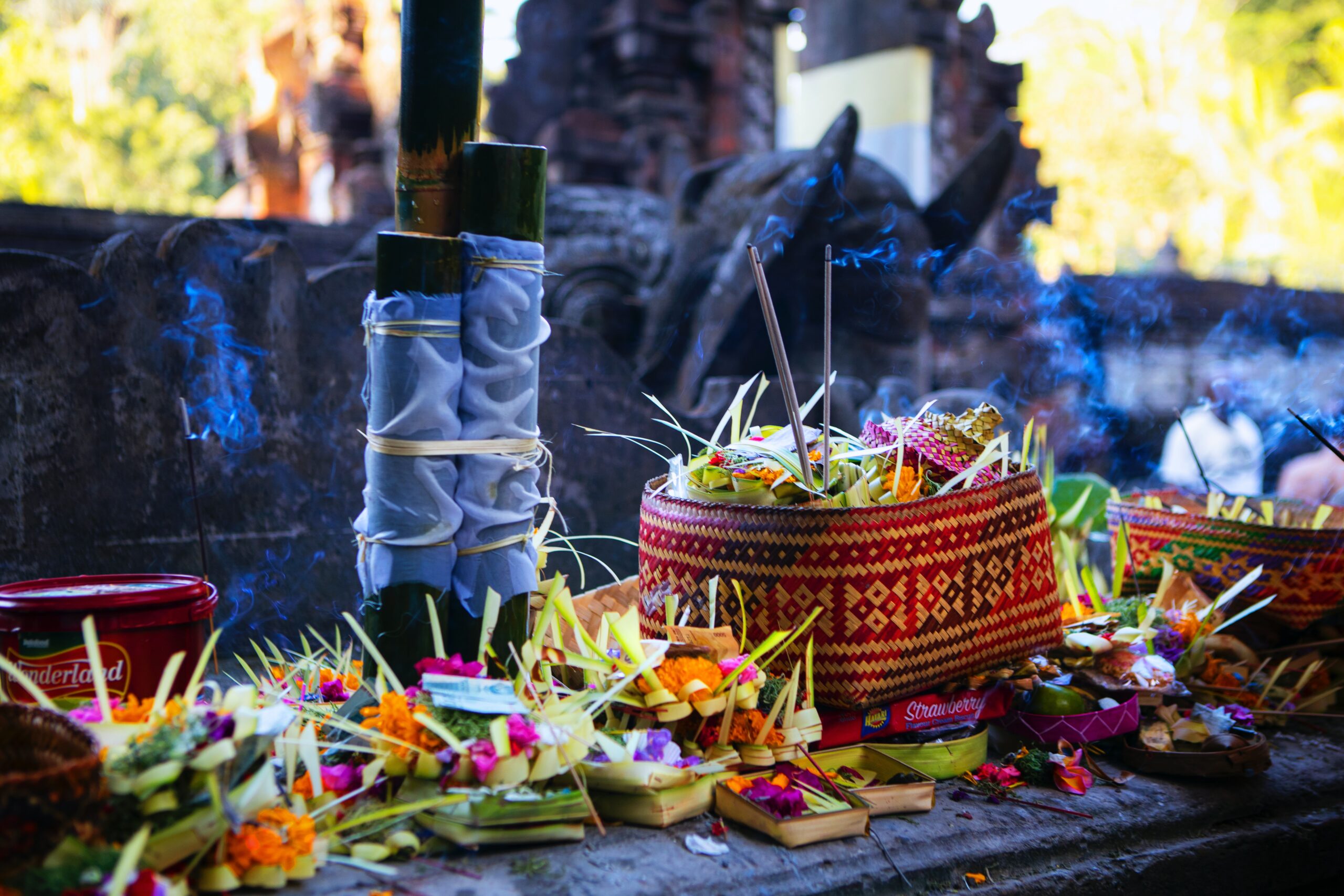 Bali - Tirta Empul Temple, offerings to the gods