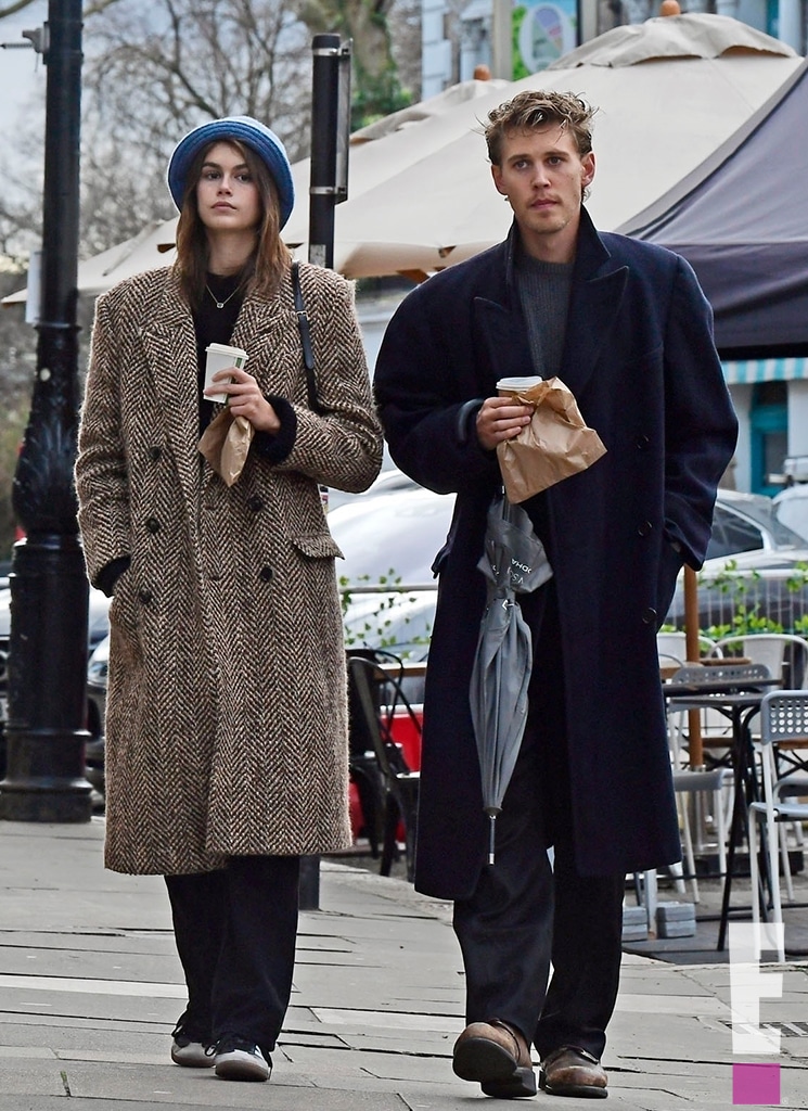 Austin Butler & Kaia Gerber walking in London
