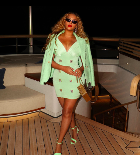  Beyoncé Yacht