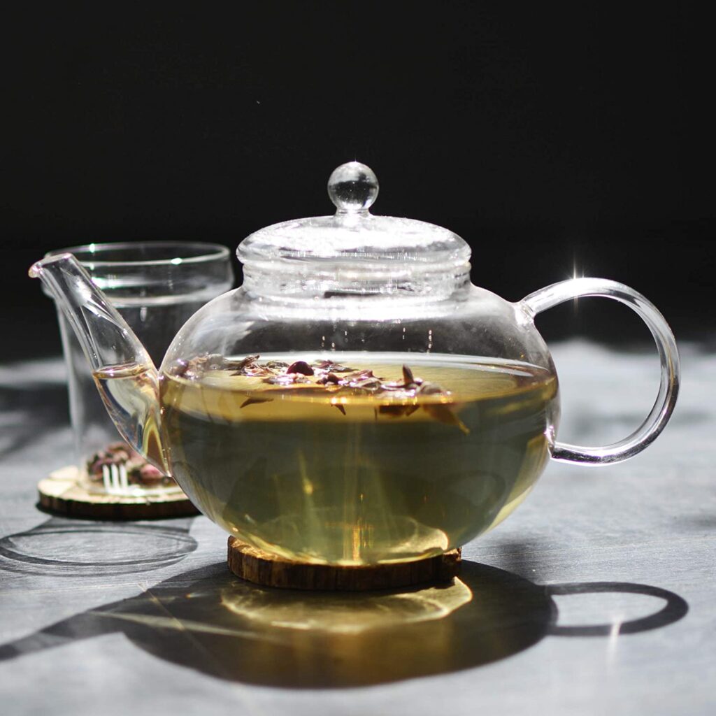tea pot with infuser 