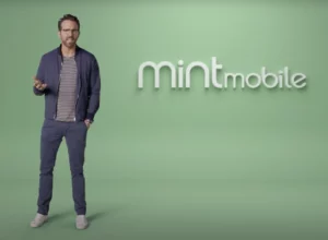 Ryan Reynolds in Mint Mobile ad.