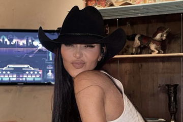 Kim Kardashian Cowboy Hat Photo Viral