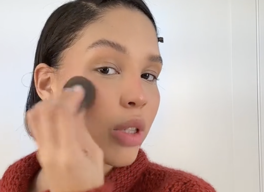 How Old Is Nara Smith Age?