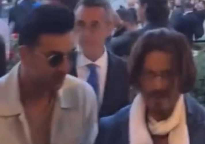 Shah Rukh Khan Johnny Depp Comparison