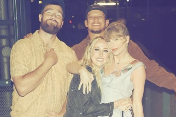 Taylor Swift and Travis Kelce with Brittany and Patrick Mahomes