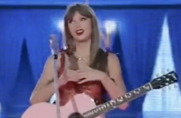 Is Taylor Swift Engaged To Travis Ring Spotted At Concert Allegedly