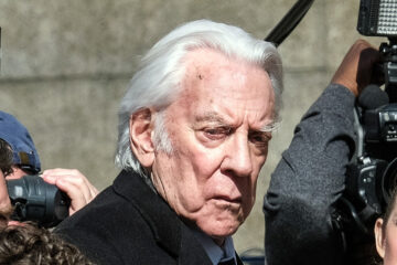 Kiefer Sutherland Praises Late Father Donald Sutherland