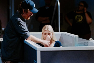 Lola Sheen, 19, Baptized After Overcoming Dark Times with Jesus