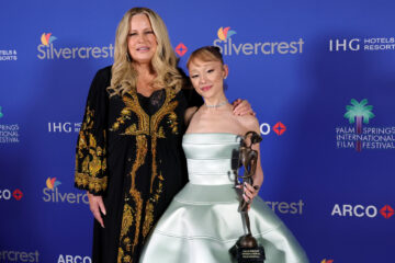Jennifer Coolidge Congratulates Ariana Grande on First Oscar Nomination