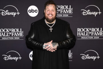 Jelly Roll Hosts Benefit Concert for California Wildfire First Responders