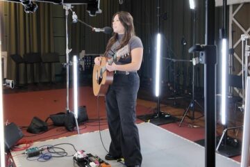 Who is Gigi Perez? A look into Indie Folk's newest sensation.