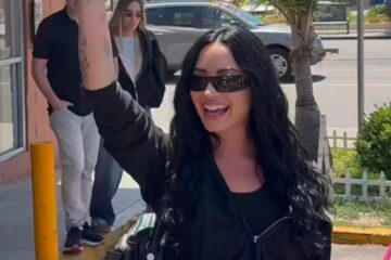 Demi Lovato Makes Amends With Frozen Yogurt Shop 4 Years After Controversy