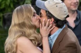 Scarlett Johansson & Jonathan Bailey Fuel Romance Buzz with New Intimate Pic