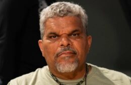 Luis Guzmán Subtly Shades Jennifer Lopez on Hot Ones — Just “OK”