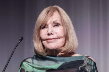 Hollywood Legend Kim Novak, 92, Reflects on Aging in New Documentary