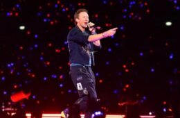 Coldplay Fans React After Chris Martin Dedicates Song to Charlie Kirk’s Family