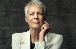 Jamie Lee Curtis Laughs Over Only Autograph She Ever Asked For