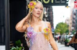 Zara Larsson’s VMAs Dress: The Hibiscus Flower That Stole the Show