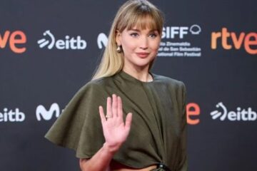 Jennifer Lawrence Debuts Trendy ‘Birkin Bangs’ for Fall