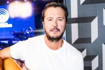 Luke Bryan Speaks Out About ‘Misinformation’ Surrounding Sister Kelly’s Death