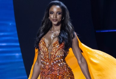 Miss Universe Leaders Blame Miss Jamaica After Scary Fall