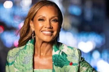 Vanessa Williams Says She’s ‘Happy to Be 62 and Still Look Like Myself’