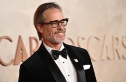 Guy Pearce Issues Apology After Controversial Posts