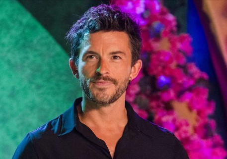 Jonathan Bailey Clears the Air on Acting Hiatus Rumors