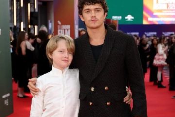 Jacobi Jupe Joined by Brother Noah on Hamnet Set