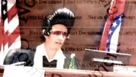 Missouri Judge Wearing Elvis Wig Agrees to Step Down