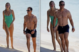 Mark Wahlberg Flaunts Muscles on Caribbean Getaway