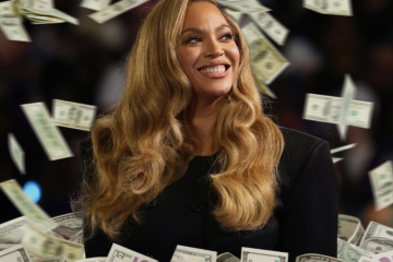 Beyoncé Becomes a Billionaire, Making Music History