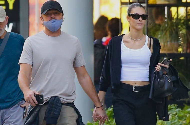 Leonardo DiCaprio and Vittoria Ceretti Share Rare PDA
