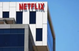 Netflix CEOs Praise Warner Bros Deal