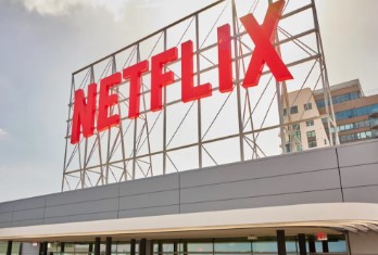 Wall Street Reacts to Netflix–WBD Deal as WBD Rises and Paramount, Netflix Stocks Slip