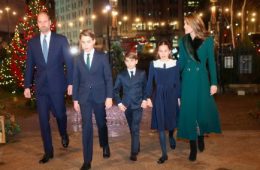Kate Middleton and Prince William Step Out for Christmas