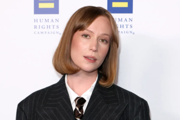 Hannah Einbinder Calls To Abolish ICE After Renee Good Killing