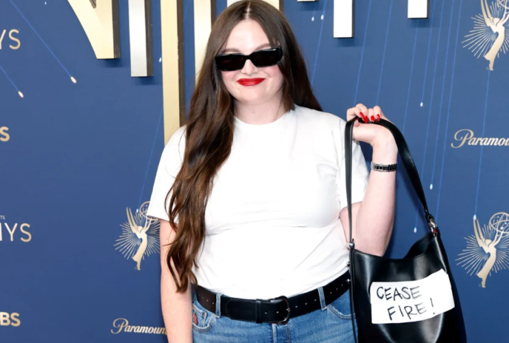 Meg Stalter urges fans to quit TikTok over ICE censorship –