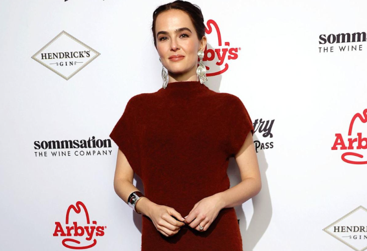 Zoey Deutch targets Jon Hamm in wild hall pass comedy –