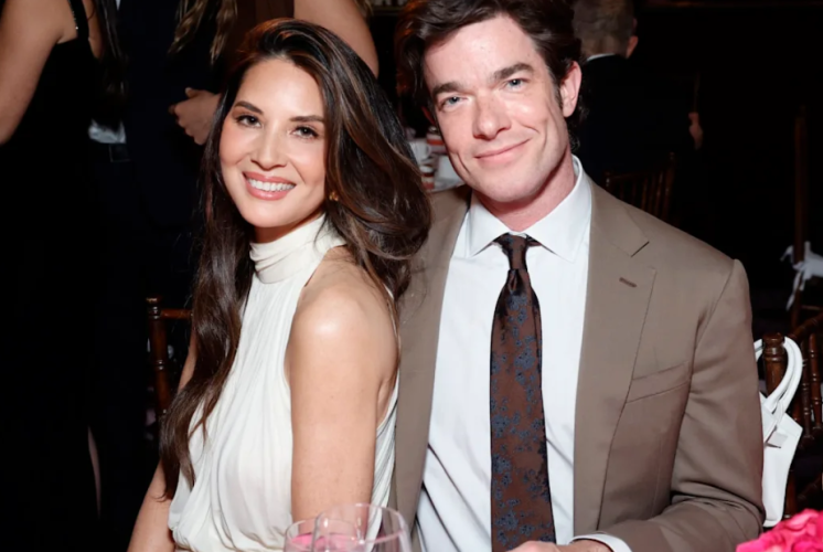 John Mulaney supports Olivia Munn’s Vietnamese family –