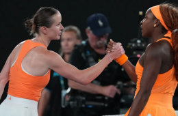 Elina Svitolina beats Coco Gauff to reach AO semifinals