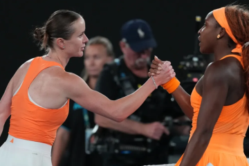 Elina Svitolina beats Coco Gauff to reach AO semifinals