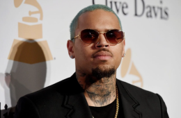 Chris Brown posts ‘show no weakness’ after lawsuit win