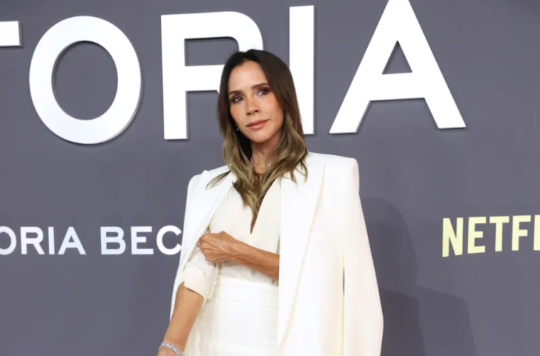 Victoria Beckham tops UK singles chart amid Brooklyn feud