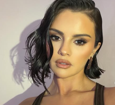 Selena Gomez Celebrates Rare Beauty’s Warm Wishes Powdered Bronzer